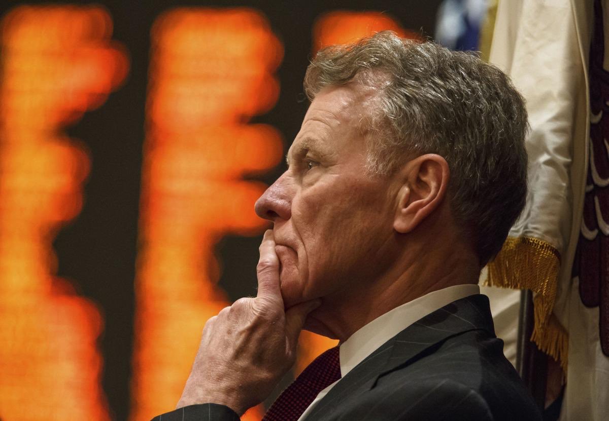 Where are all of my Democrat colleagues? The Madigan corruption story broke this morning. Most have declined to comment or are side stepping... it’s time to LEAD. Stand up to Mike Madigan for once! It’s time for you to ask for him to resign. Anything less is not acceptable.
