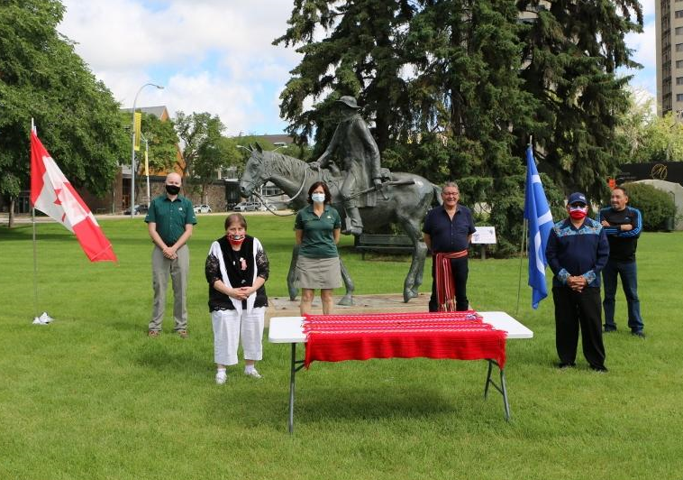 Great news! 🎉 <a href="/ParksCanada/">Parks Canada</a> and #Métis Nation – Saskatchewan are pleased to announce that MN–S citizens will now enjoy FREE access to all #nationalparks + national historic sites in <a href="/Saskatchewan/">Tourism Saskatchewan</a>. 🙌🌳 Learn more about this exciting initiative here: ow.ly/lagt50ABozm