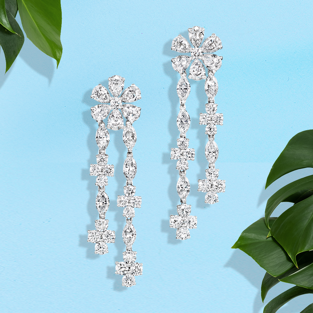 HarryWinston's tweet photo. Find momentary escape with #HarryWinston. Discover the House’s Forget-Me-Not #Diamond Drop Earrings: https://t.co/4QCIjgzpF5 #WinstonSummer https://t.co/k4fxaPJlRW