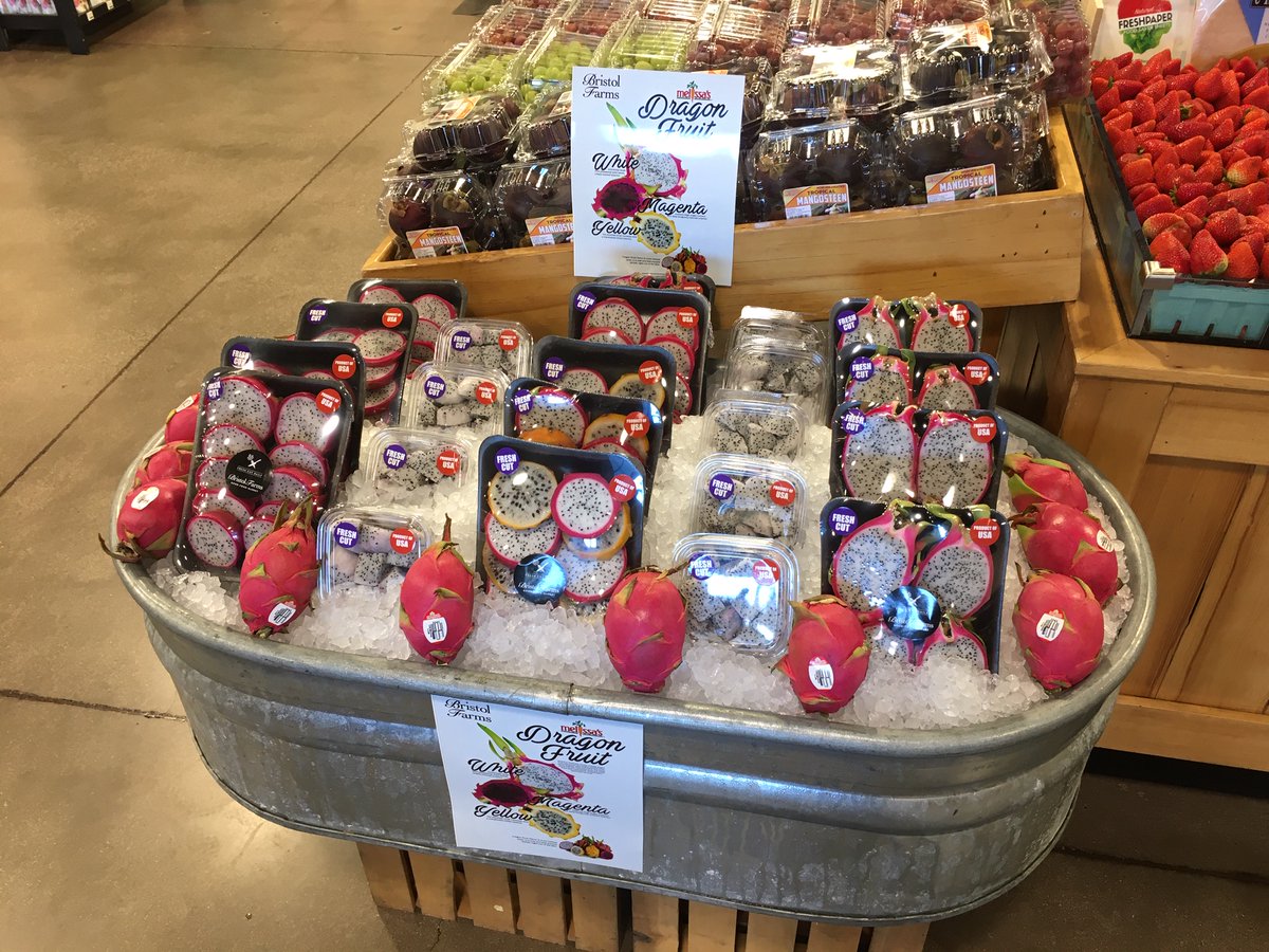 MelissasProduce's tweet image. Looking to beat the heat in Los Angeles this weekend?Freshly cut White, Magenta, and Yellow Dragon Fruit has arrived at @bristolfarms in Woodland Hills, CA!