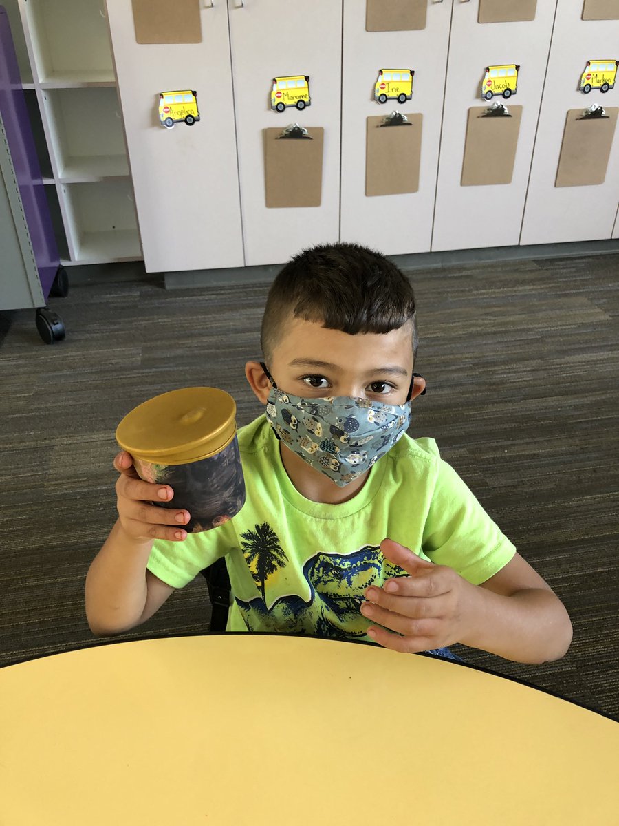 TeacherAlissa's tweet photo. We have homemade drums! We have solar ovens! We have cookie moon phases! We have 4 square! We have it going on at @MagnoliaCVUSD today! Way to go teachers and staff! You’re incredible!! @CajonValleyUSD https://t.co/7TnOUnJf1K