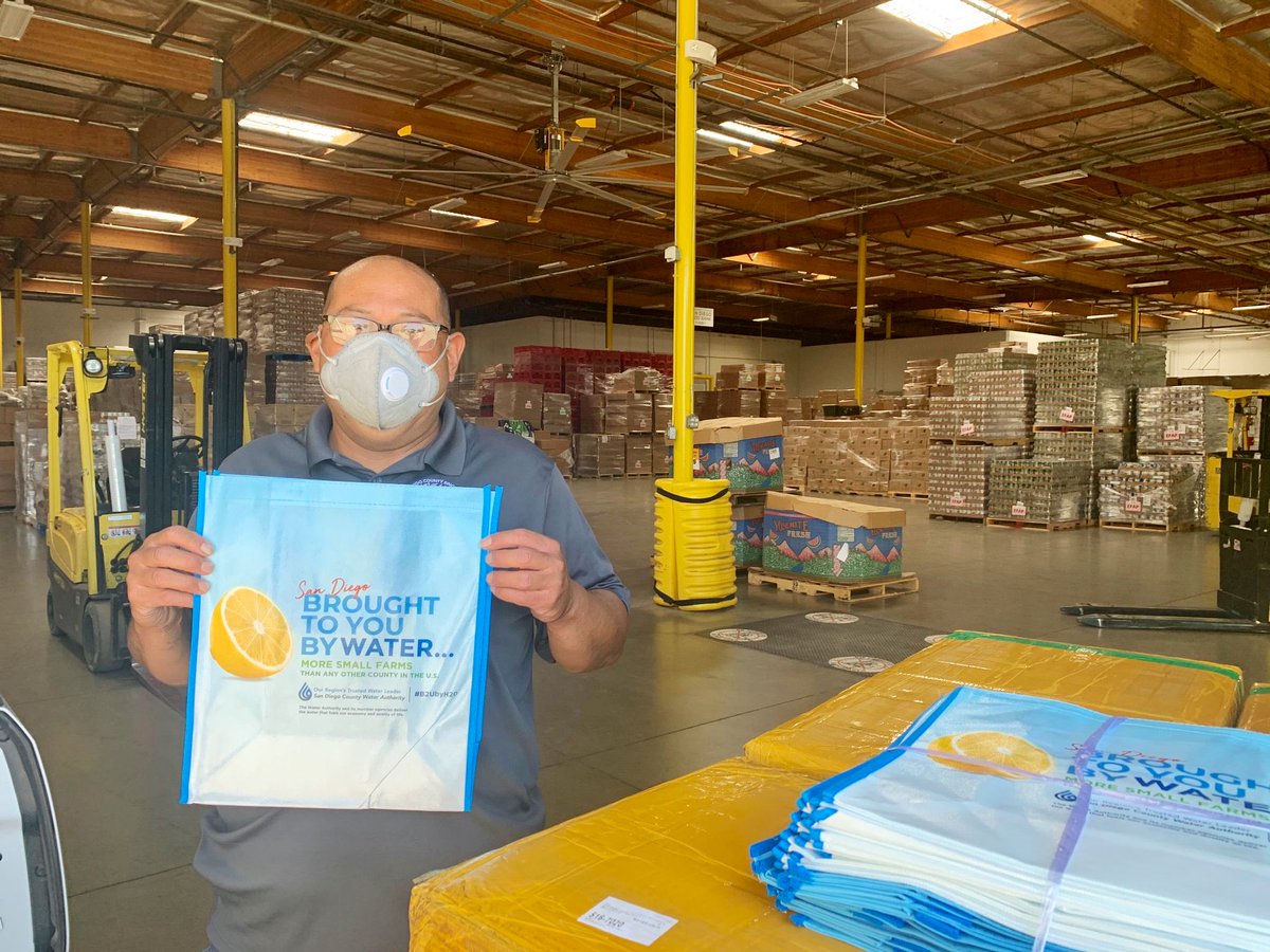 sdcwa's tweet photo. The Water Authority is proud to support the @SDFoodBank by hosting a virtual food drive as well as donating reusable bags that will be used to distribute meals to San Diego families. ❤️ https://t.co/ce13yguNVR