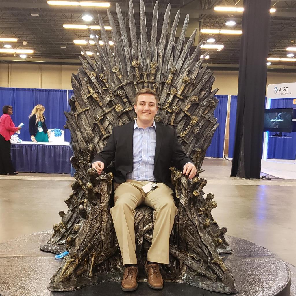 ATT's tweet photo. This month we celebrate #ADA30 by recognizing employees like Erik who are proudly themselves day in and day out. Thank you for helping us build a culture of understanding and advocacy! #LifeAtATT https://t.co/64hiD8IRki https://t.co/VJxLcQMmki