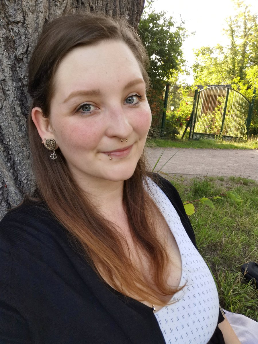 ich hatte schon fast vergessen wie schön es ist, abends im Park zu sitzen.. 💗