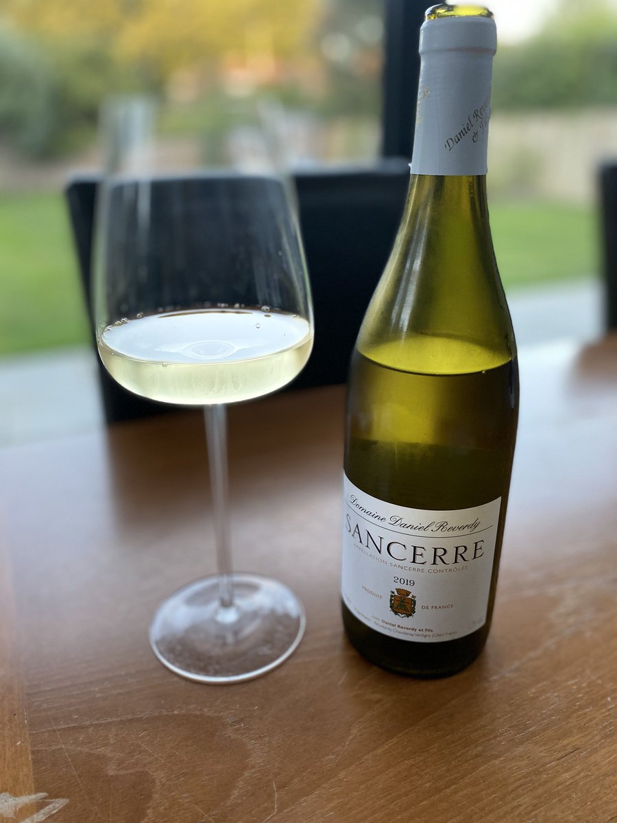 NoseySurgeon's tweet photo. Happy Friday Tweeps. Another #Sancerre to polish off a busy week. #LoveMyJob #LoveTheNHS #LoveENT https://t.co/ierraAAzEx