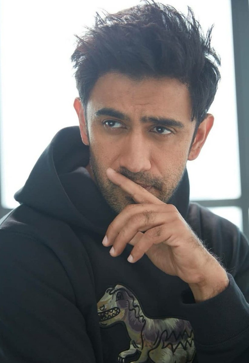 AmitSadhUnivers's tweet photo. @akshay_kingdom @zinfern19 @TheAmitSadh Exactly!!! This time lets support outsider talents.
Must see his upcoming movies. https://t.co/2tVhR5kRoM