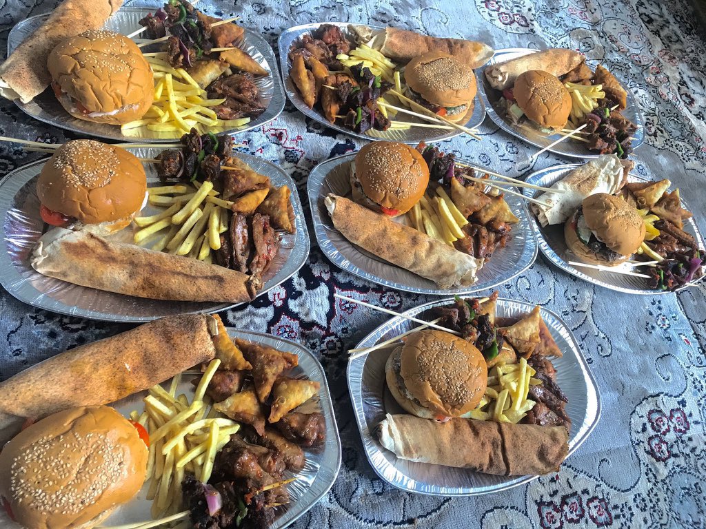 antyburger_'s tweet photo. Normalize retweeting people's hustle when you see it on your TL please🙏
📍Abuja
Call 08138905157 https://t.co/fYLKzebBuu