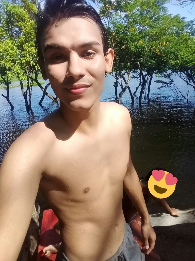 Bruno5873's tweet photo. Muito sol... nada melhor que um banho de rio. ❤ https://t.co/O7QnX1S3eN