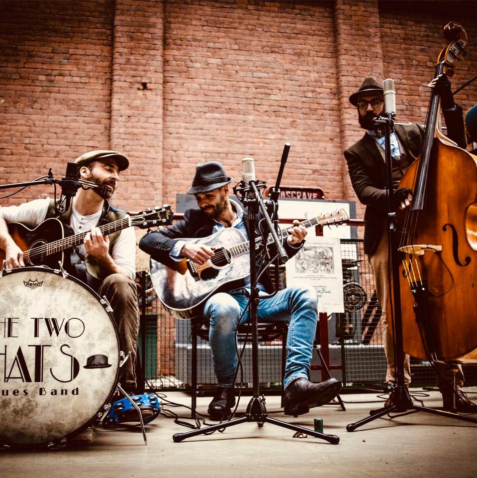 acorntoicon's tweet photo. Introducing our first band that we are promoting @twohatsblues
Link in our bio if you'd like to take a listen. You won't be disappointed!
-
#freepromos #freepromotion #bluesband #bluesmusicians #bluesmusician #twohats #twohatsblues #twohatsbluesband #banjoplayers #banjoplayer https://t.co/UkfUmUjAkq