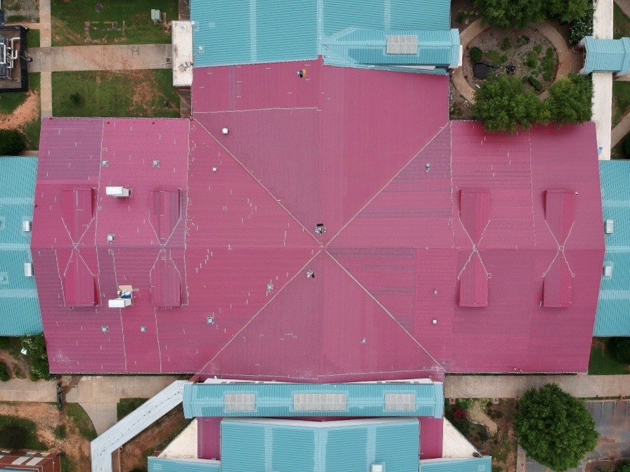 davcoroofing's tweet photo. This month we are feauturing Butler High School! We  teamed up with Charlotte-Mecklenburg Schools and REI Engineers to complete a partial metal roof replacement. 🤝
The new roofing system will tie into the existing metal roof sections that will be replaced at a later date. 🔧🚧 https://t.co/2Zf3NY5By3