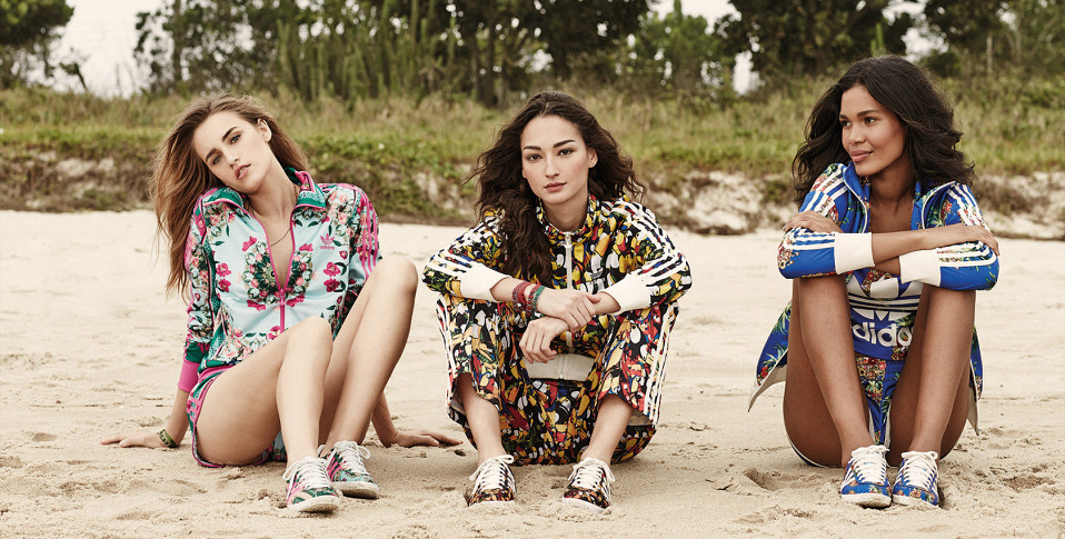 sneakersbr's tweet photo. A parceria entre a adidas Originals e @adorofarm chegou no seu 6° ano
O projeto foi lançado para a Copa do Mundo no Brasil, em 2014, e continua rendendo bons frutos
A marca brasileira foi a primeira do país a colaborar com a divisão de lifestyle das três listras #sneakernerd https://t.co/Jfi8dinx1J