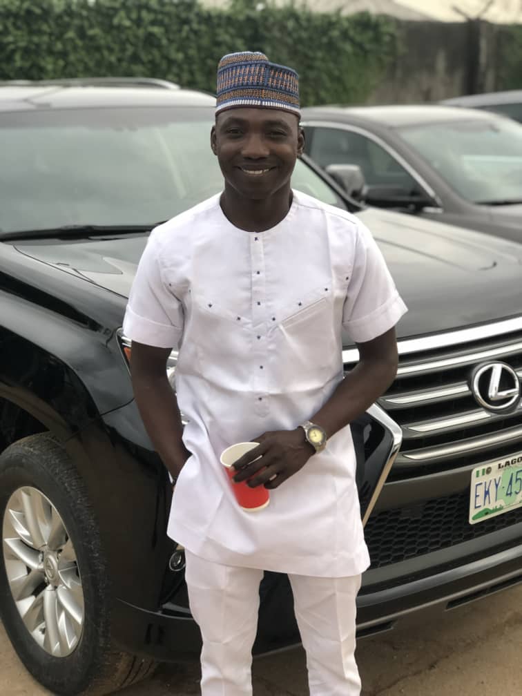thelifeofmaryam's tweet photo. 😁It was hard keeping all the surprise from @barliqees when we gist all night but i wanted to see her shocked face😂. @daijai321 is the groom to be.
#ForeverBD https://t.co/aHIsBUILpi