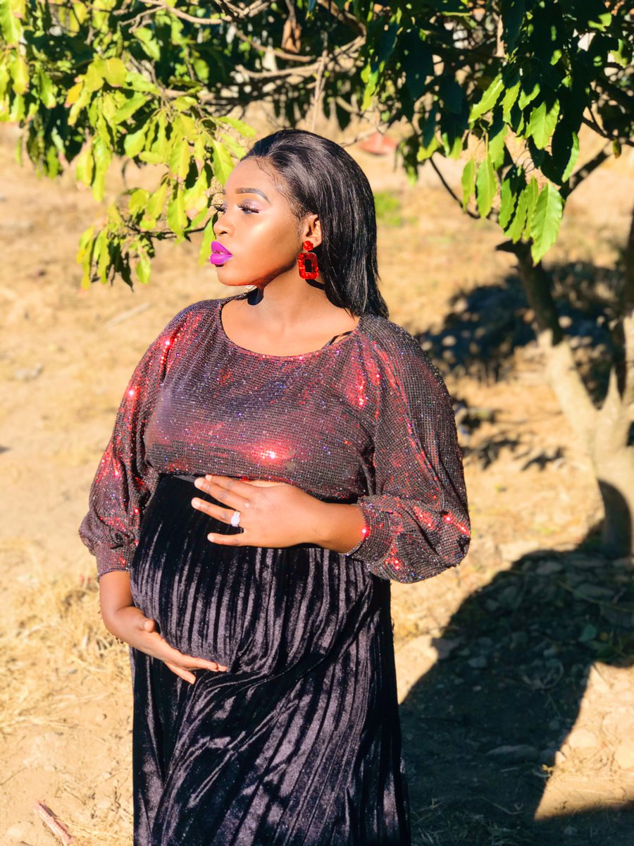 SibongileRambau's tweet image. #LockdownHouseParty #pregnancymilestone🥳🥰