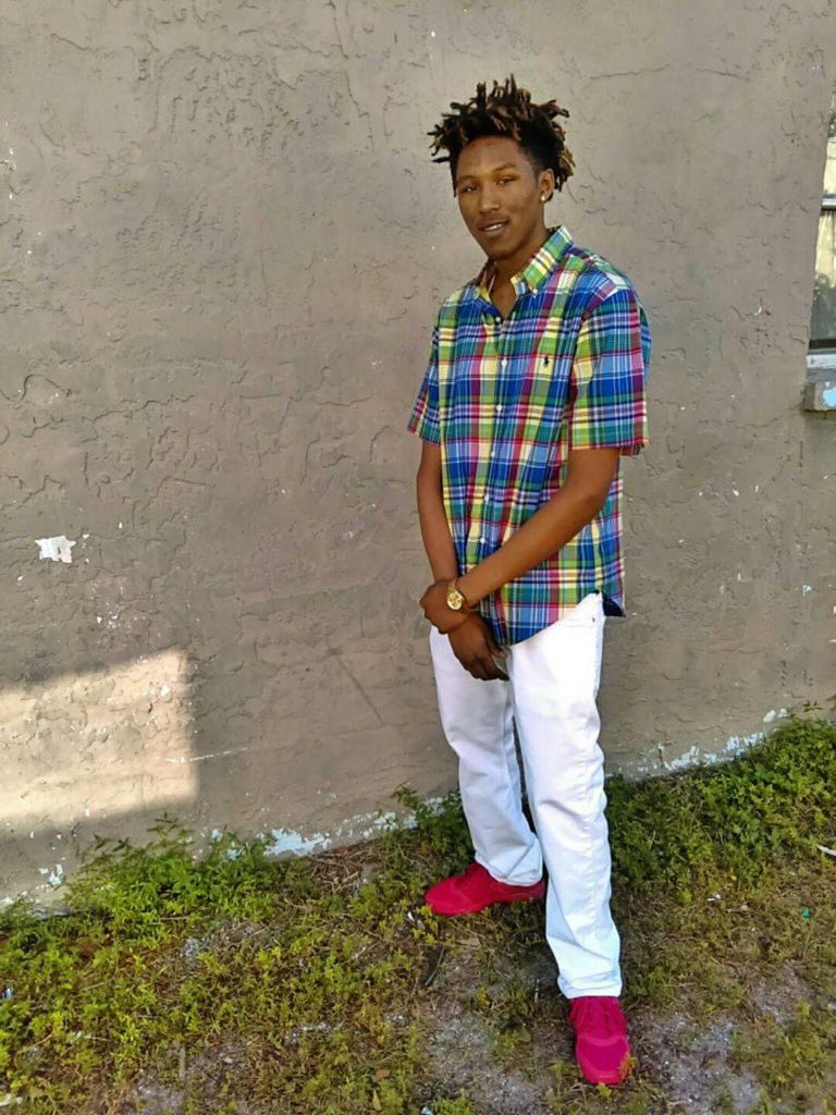 trenchbaby52's tweet photo. #LongLiveLinco ๐ happy birthday big brah keep watching over us I know you smiling up there with the rest of the angels ๐ผ definitely going to make sure your name is remember #LongLive6 https://t.co/98IzT9fpH0
