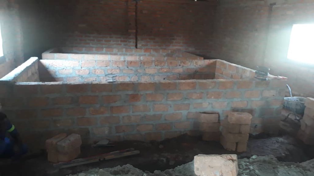 NetsayiMudege's tweet photo. Construction of the #catfish hatchery @kasakalabwe in Kasama Zambia going well. @WorldFish @Musika @LMuzungaire @KakwashaKeagan #aquaculture  @MercySichone https://t.co/mF7ssnjKPu