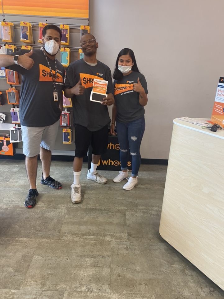 Aj and maricruz killing it with the Shrink it plan at shingle creek store  new $HRINK-IT! Plan, and watch your bill shrink to $35/month after just 6 on-time payments. @Dk1team1dream <a href="/RyanMaierMN/">Ryan Maier</a> <a href="/KarlaOre17/">Karla Ore</a> <a href="/DeVriesPaul/">Paul DeVries</a> <a href="/dish/">DISH</a>