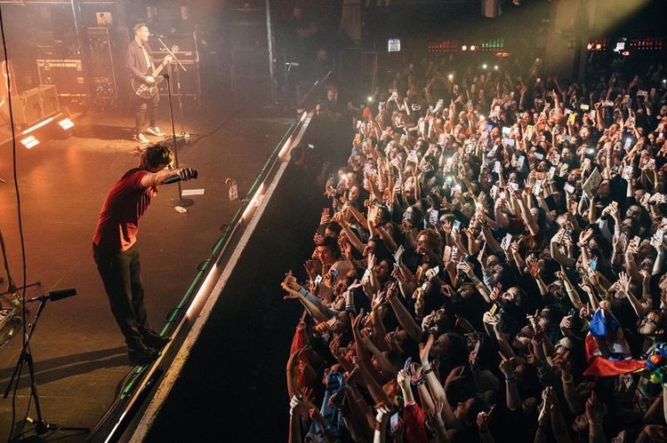 🇵🇪 Queremos ver a Lou en suelo peruano. No sé olviden que tiene un gran fandom aquí 🇵🇪
PERU WANTS WALLS TOUR 🇵🇪
<a href="/Louis_Tomlinson/">Louis Tomlinson</a> 
<a href="/Artes_Peru/">Artes Perú</a> 
<a href="/ONEntertain/">One Entertainment</a>