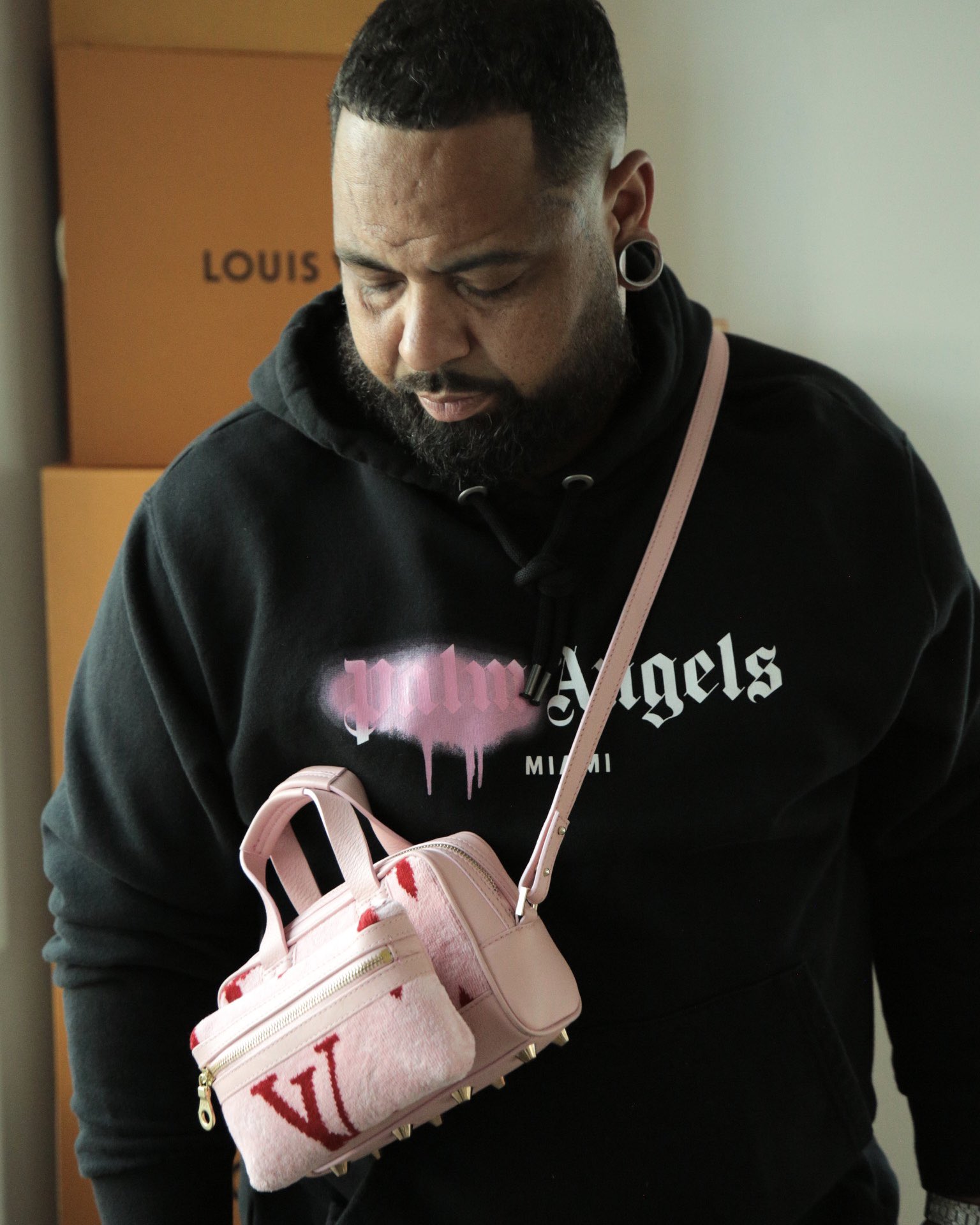 Sheron Barber on X: Cut up a #LouisVuitton speedy and Created