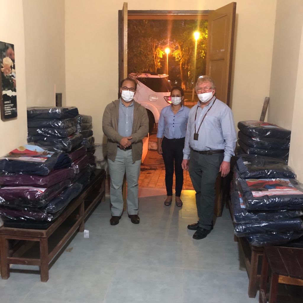 GobCordilleraPy's tweet photo. La Gobernación y la Secretaría de Emergencia Nacional destinaron lotes de frazadas para ser distribuidas a familias de Cordillera en situación vulnerable. https://t.co/B3ugA0W6TA