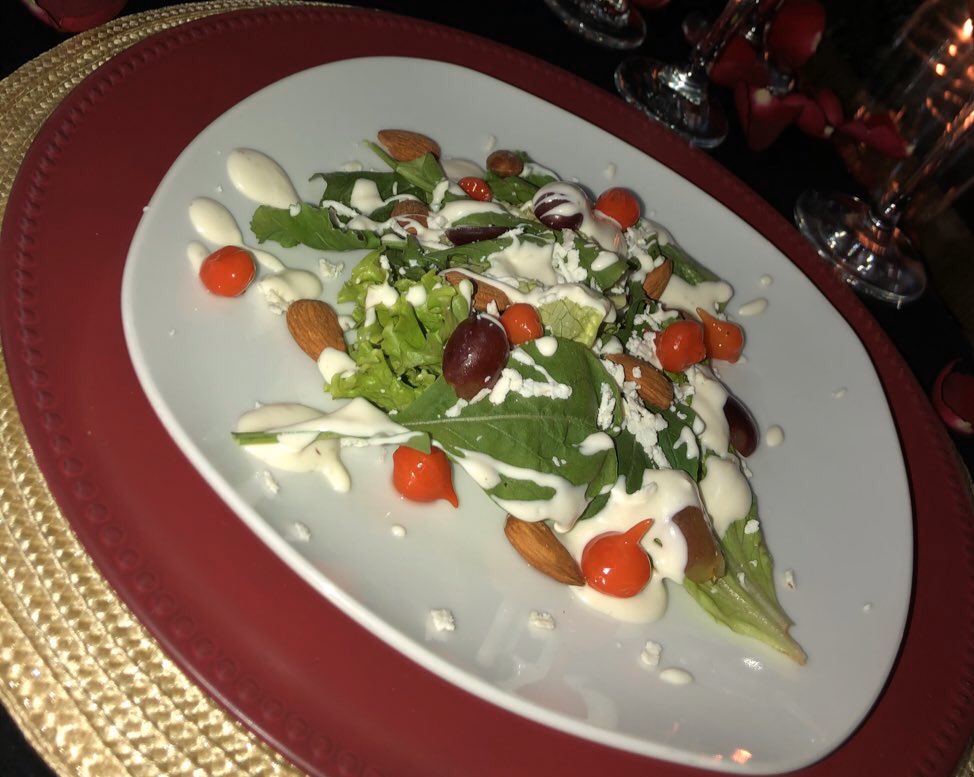 juliamarttiins's tweet photo. Meu primeiro jantar e eu to tão feliz que vou postar aqui também.
Pra quem quiser mais detalhes meu insta: ju_marttinss ❤️🍷🔥 https://t.co/RiyFL68OB3