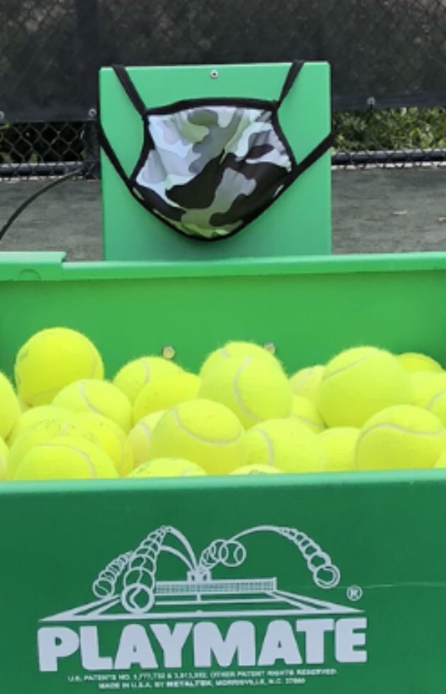 drnickUSA's tweet photo. Even my ball machine/hitting partner wore a mask today! No better/healthier sport than tennis- especially when #SocialDistancing needed! 

B🎾🎾M

@WilsonTennis #RF97 @rogerfederer @USPTA_Tennis @usta @bgtennisnation https://t.co/6ZbzYTYHQD