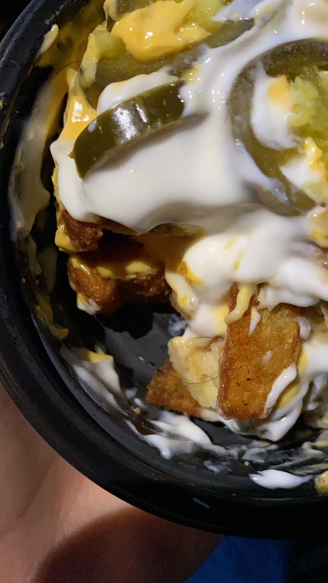 LivingLifeeeee's tweet photo. @tacobell why is there hair in my food during a COVID pandemic 🤢🤢🤢 https://t.co/P5Yj7kdlzf