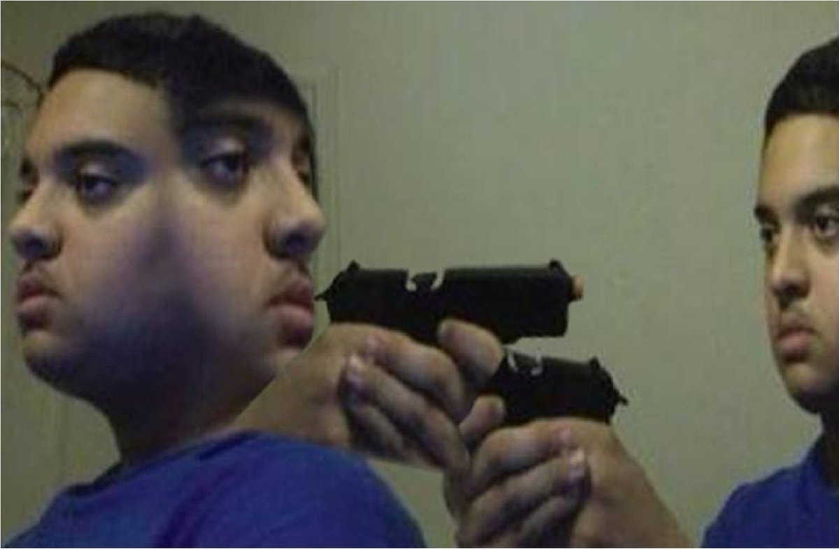 mostly_asleep's tweet photo. When my therapist suggests removing someone in my life that stresses me out: https://t.co/gZYWRCtSVk