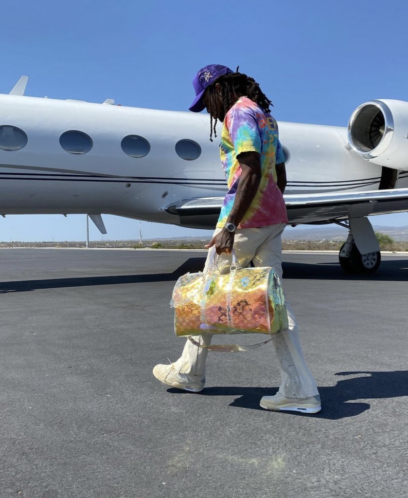 RappinHuncho's tweet photo. B I G https://t.co/aeUp7ZC5uR