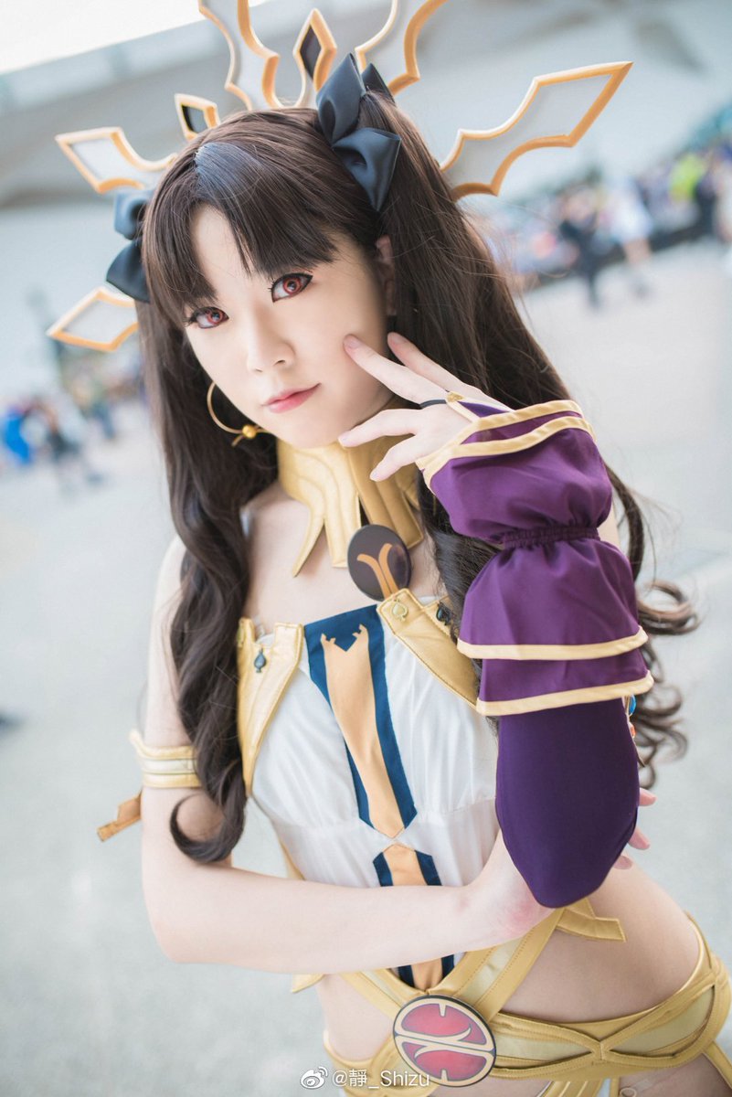 Shizu_twi's tweet photo. 2020年の初イベント!
もらった写真は少ないけど、色んな「初めて」があったよ♡(´˘`*)
#pf32
#FGO
#イシュタル
#コスプレ https://t.co/XLbgBSi2gr