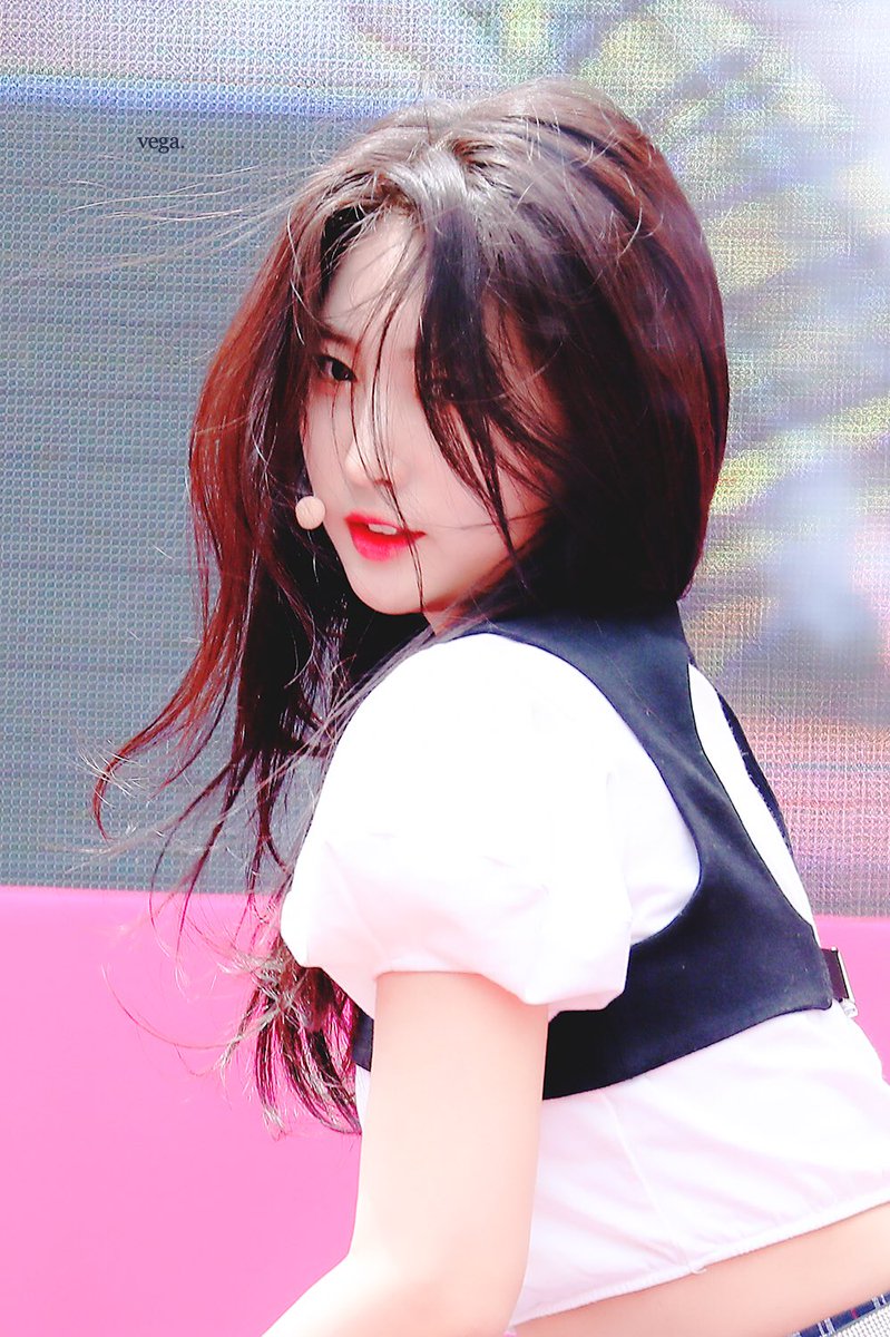 evergIowgallery's tweet photo. © vega_kr
✧ #시현 • #Sihyeon • #에버글로우 https://t.co/tKnMEJADru