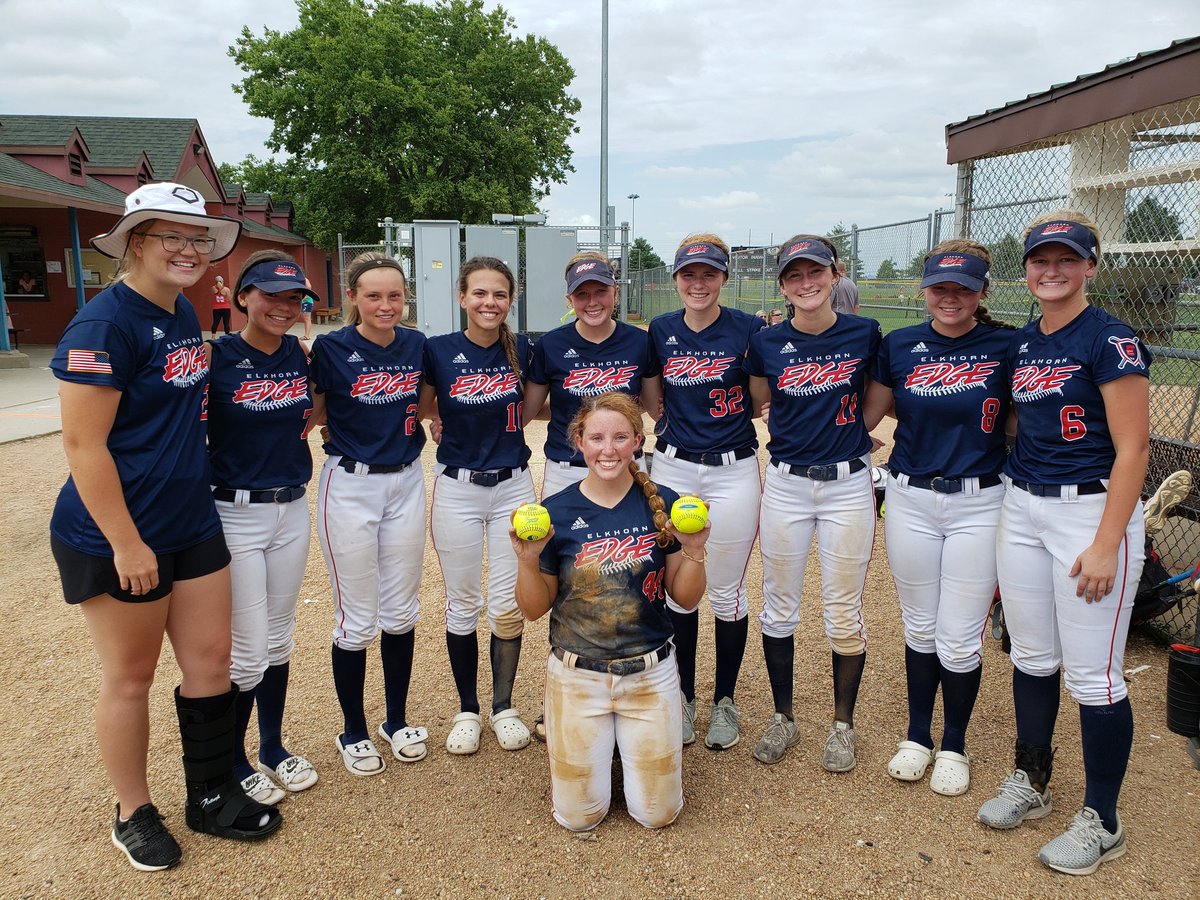 Elkhorn_Edge02's tweet photo. Great start to @USSSAFastpitch Nebraska Class A State going 2-0 in pool play! @_clairelyons_ had a day making diving plays on defense and hitting a 💣 in each game!! @toribaker_6 and @meganngarcia14 handled the pitching! Bracket play at 12:30 tomorrow! #FTG https://t.co/dtrvfeIaLJ