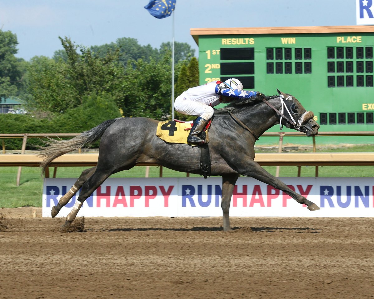 #RUNHAPPY Summer Meet at #EllisPark: Rafael Bejarano wins 3 races to take early lead for jockey title (@CoadyPhoto pic of All West's win) ellisparkracing.com/news-1/f/bejar… <a href="/TwinSpires/">TwinSpires Racing 🏇</a> <a href="/HR_Nation/">Horse Racing Nation</a> @DRFMcGee <a href="/CBredar/">caton bredar</a>