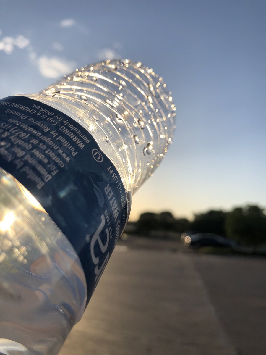 Healthier_Heath's tweet photo. Gettin in all my ice cold h2o. Courtesy of THD.  Providing us water at no cost. It’s getting hot!  #ThankYou #HomeDepot #water #hot #str2219 #work @NyntcheO @Cassiemnoble @asando54 @THDTHEHODGE @CampSweenScott #thd https://t.co/qLmvwD18Ms