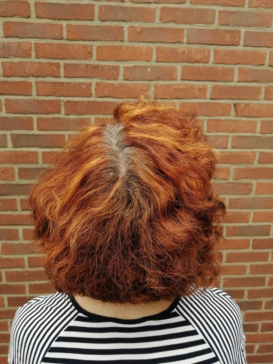 HaarzaakKatwijk's tweet image. Gingermix🔥

a red hot Chilli pepper🌶 super gave kleuren combi! 

Swipe voor de before foto➡️

#HaarzaakKatwijk 
#joicocolor 
#kpakcolortherapy 
☎️071-4029537