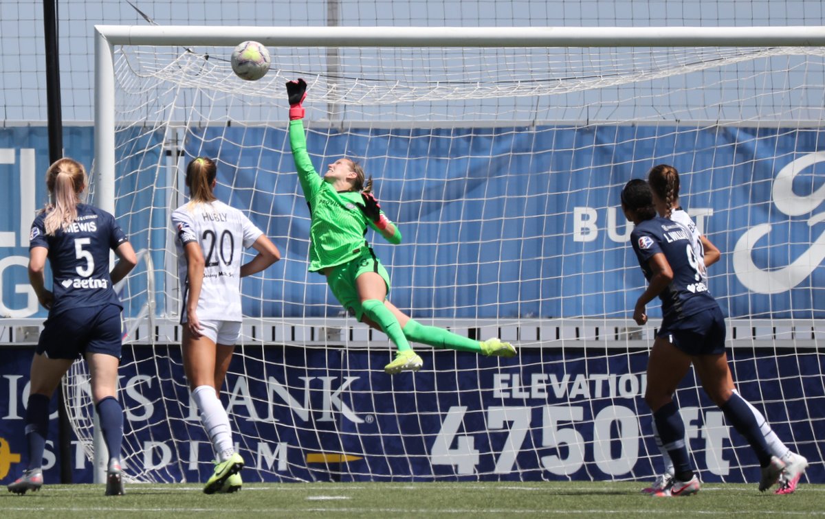 ThornsFC's tweet photo. Put it in the Louvre. https://t.co/pX1zp1hzVk