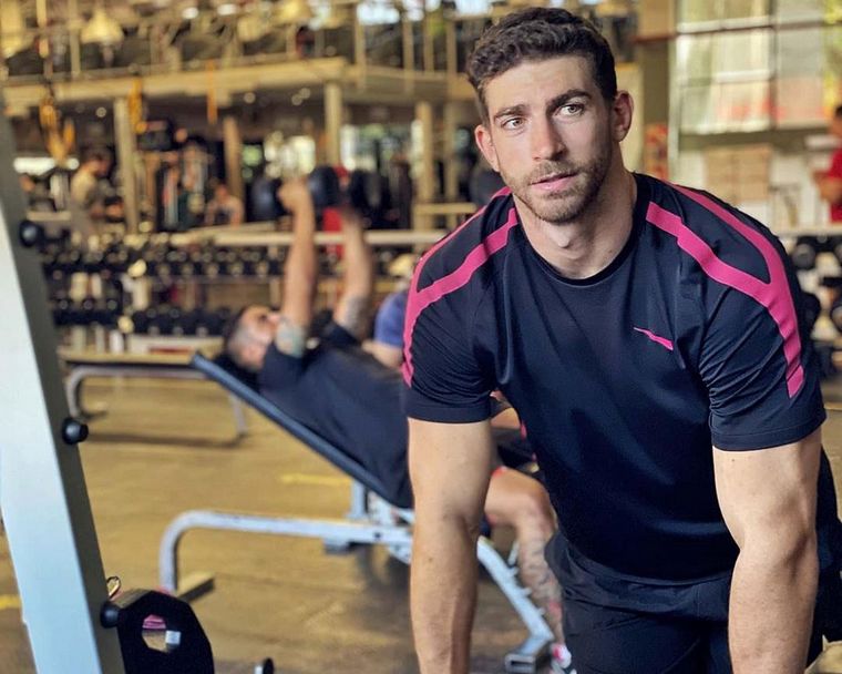 Entrevista con Vittorio Rosti: “El deportista tiene miedo a un gay en el vestuario” ow.ly/hPjU30qZ5uW