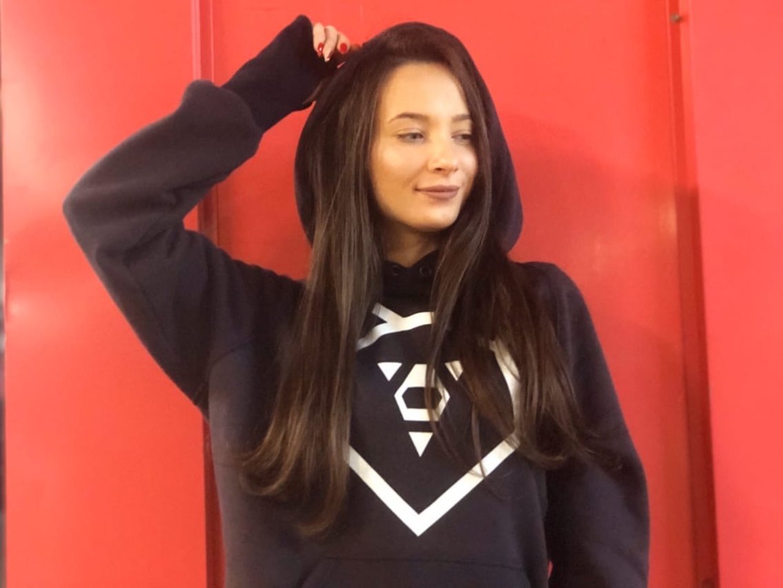 How much would you spend on a hoodie like that? 🤔
If you meet me in it in person, drinks are on me
I promise 👀