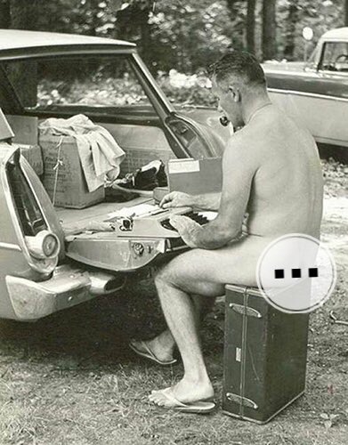 SilinSeattle's tweet photo. Writing my PhD dissertation during a pandemic... https://t.co/vWIxMQJaew