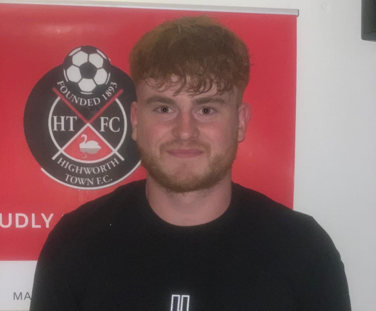 🖊🖊🖊

Ryan Morgan aka Captain Morgs

Position: CB

Here he is the 2nd best looking ginger in the side! Can find him at dockle out of season tucking into a large breaky. If he performed for Greyhound then they wouldve won the league last season. Welcome back Captain Morgs 🔴⚫️