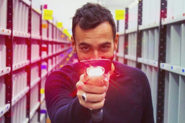 mflosanchez's tweet photo. @mengonimarco En qué pienso cuando me toman la temperatura al entrar al supermercado... 🤣 https://t.co/h2BPMHc2R3