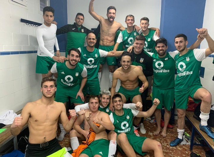 ManzanillaCF1's tweet photo. Gran temporada y gran eliminatoria, pero sobretodo orgullosos de la imagen que hemos dado antes, durante y al final de la temporada.
¡Gracias a los jugadores, a los técnicos, directivos y como no, a la afición! 👏🏼💚 https://t.co/lgVd9vdqzQ