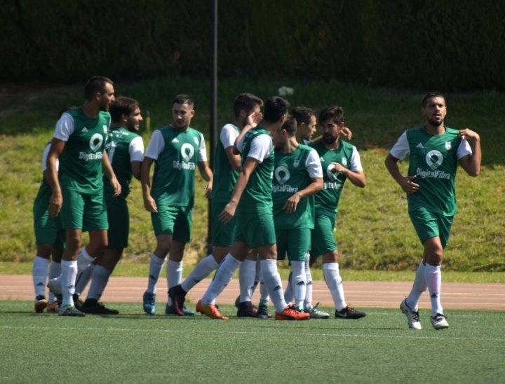 ManzanillaCF1's tweet photo. Gran temporada y gran eliminatoria, pero sobretodo orgullosos de la imagen que hemos dado antes, durante y al final de la temporada.
¡Gracias a los jugadores, a los técnicos, directivos y como no, a la afición! 👏🏼💚 https://t.co/lgVd9vdqzQ