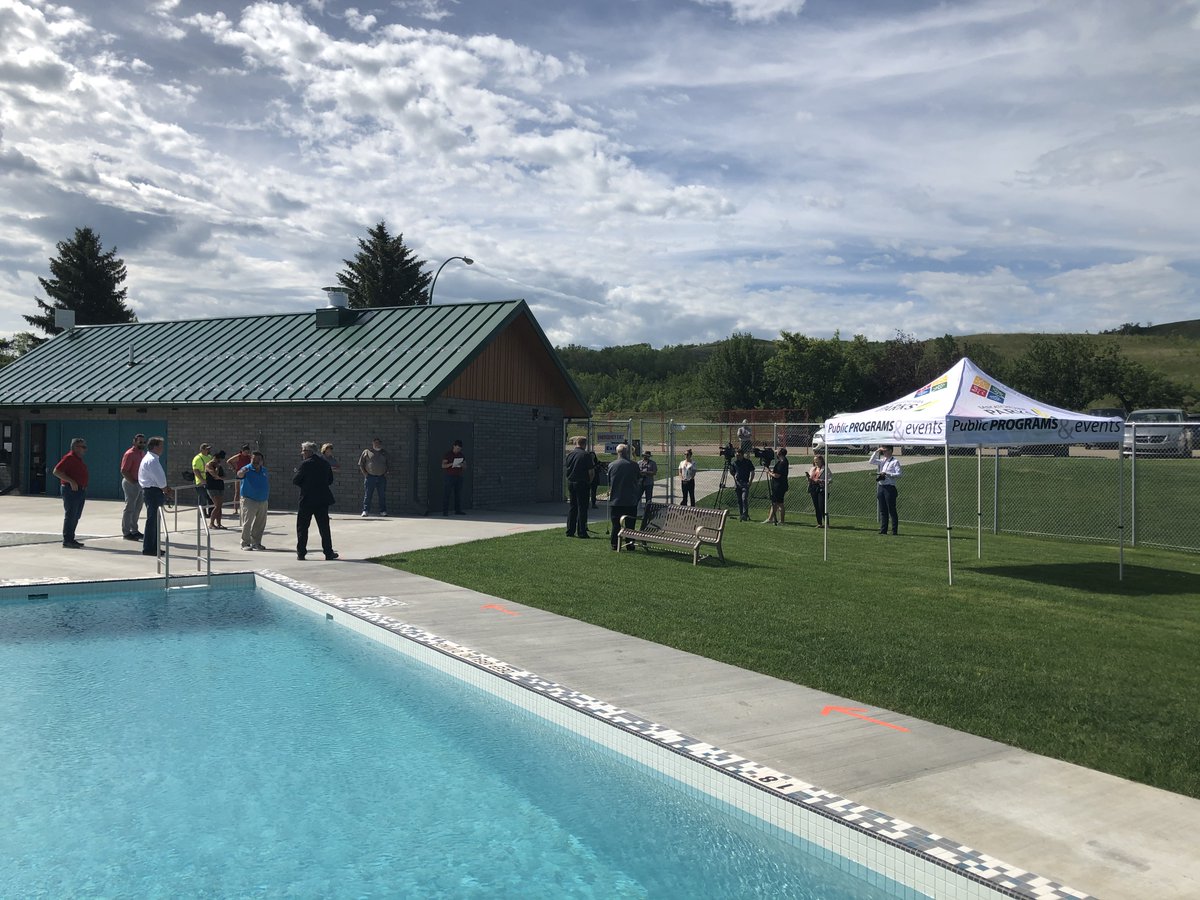 Today we celebrate the Grand Re-Opening of the Buffalo Pound Pool. Minister of Parks Culture and Sport <a href="/GeneMakowsky/">Gene Makowsky</a> provided some enlightened words to the socially distanced attendees at the event. 
<a href="/Saskatchewan/">Tourism Saskatchewan</a> <a href="/Westridge_Const/">Westridge Const.</a> 

bit.ly/3fFuVgN
