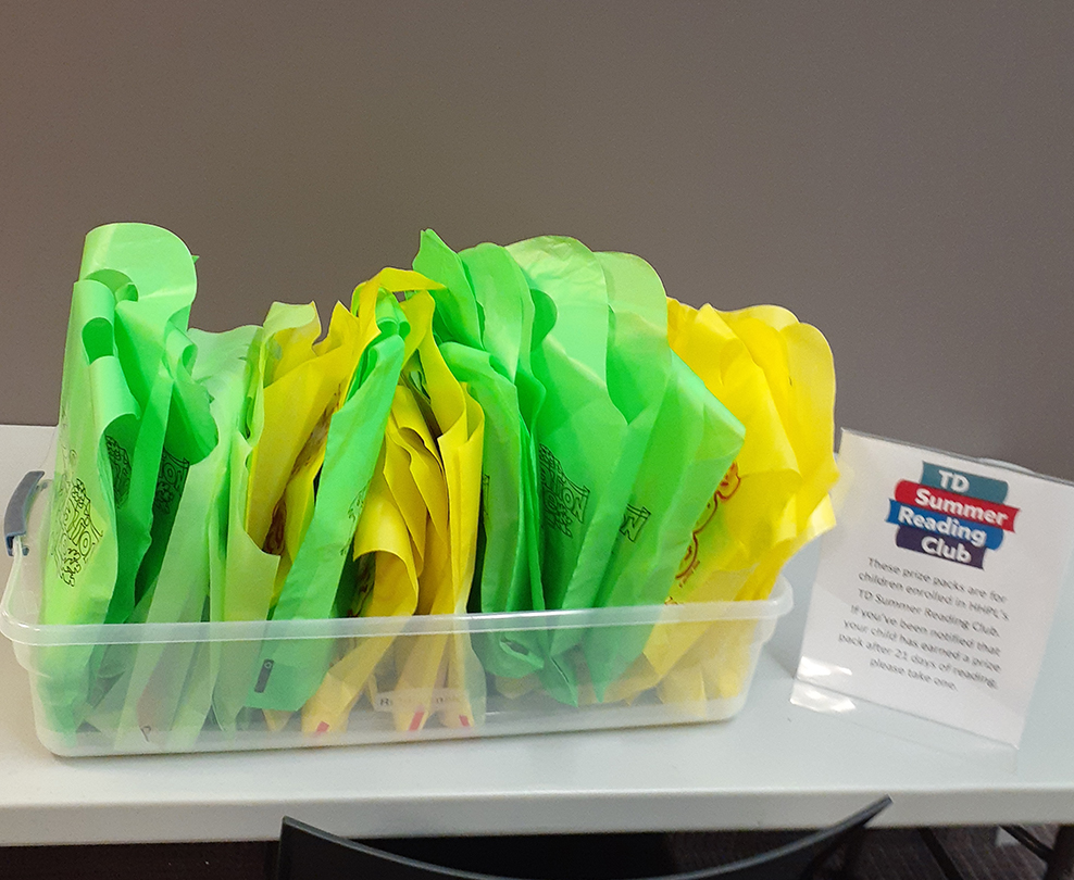 HaltonHillsPL's tweet photo. REGISTER, READ, PARTICIPATE AND WIN!
Earn a Summer Reading Club prize pack! Kids who sign up for #HHPL's reading club and read for 21 days will get one of these prize packs. Sign up today, it's not too late to start!
Register here: https://t.co/pEWZguJzMt
#summerfunactivities https://t.co/tRmj6E0ZOF