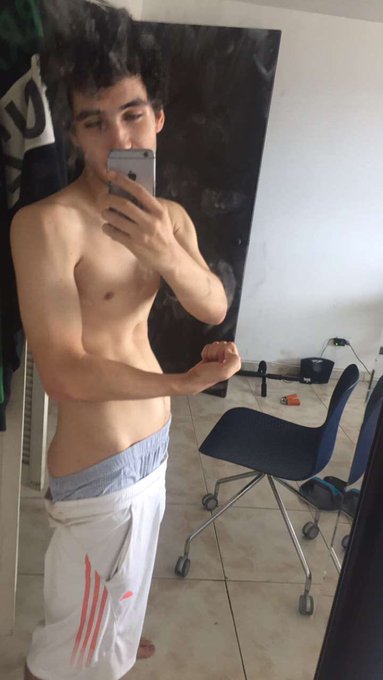 #hot#selfie#men#nsfw#ass#twink#jock#bigdick#abs#gym#brunette#gay https://t.co/SZH06zh2Bn