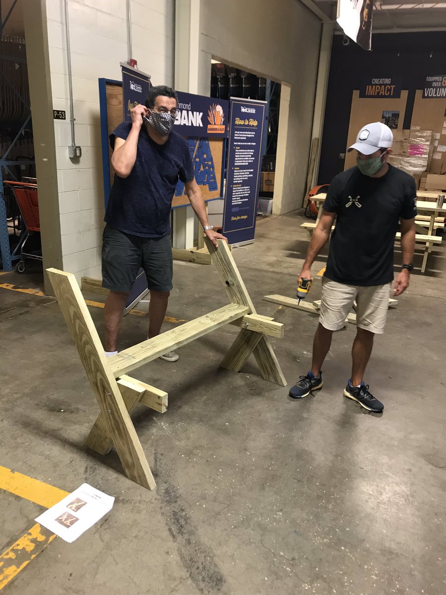 jer_science's tweet photo. Update: even more benches! Will also go elsewhere in @ScottsAddition! Thanks @RVAToolBank! https://t.co/zWZ2zDKim6