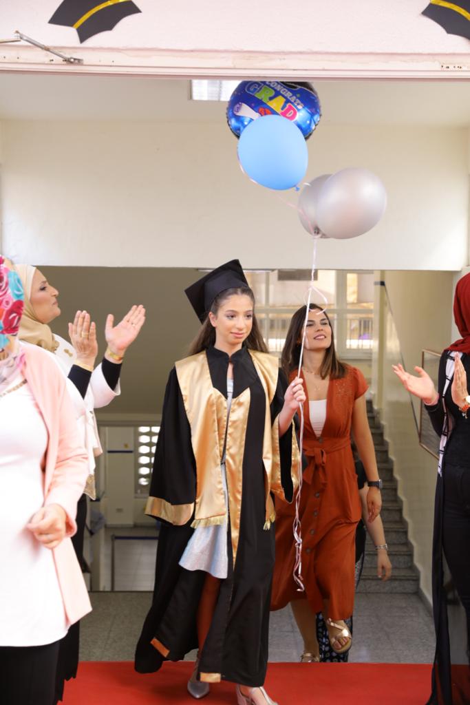 "Holding on to a Glimpse of Hope", our Grade 6 Graduates walked across the stage holding their certificates, looking forward for a new chapter of their life and throwing their caps as high as their dreams. #MDS_GRADUATION_2020 #A_Glimpse_of_Hope #دفعةالأمل @DawhaHighSchool