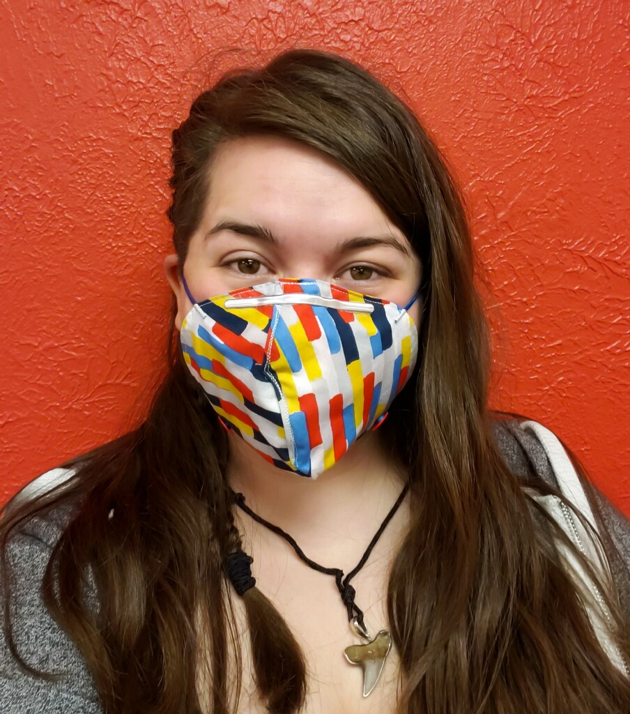 LCPH_OR's tweet photo. We've asked the community why they wear a mask. Join us and share the reason wearing a mask is important to you!
"I wear a mask to keep strangers and loved ones alive and healthy."
#Cover4Others #MaskUpOR #WhyIWearAMask https://t.co/oIe3LTeTdC