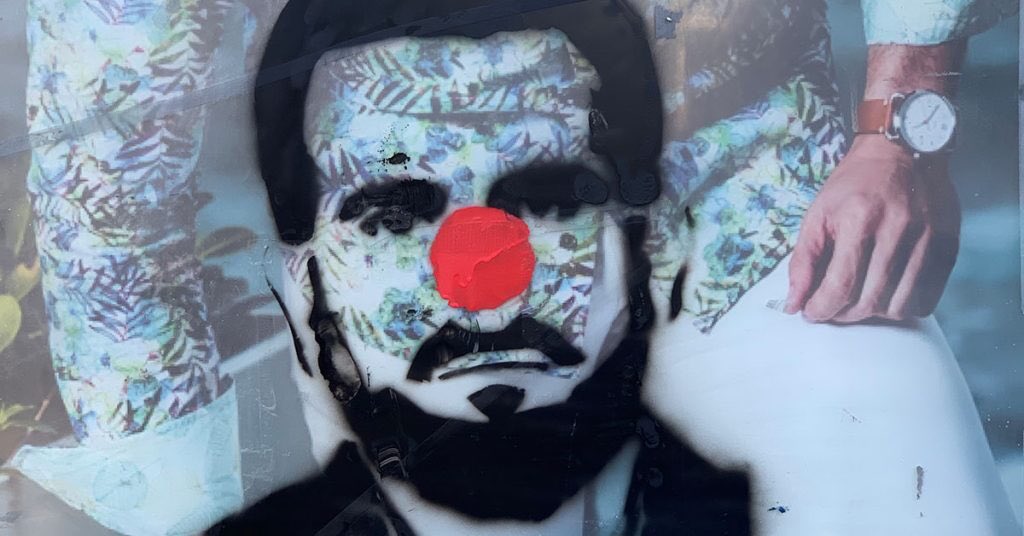 jolqueta's tweet photo. A PETICIÓN NO-POPULAR:

Buenas tardes Gobernador Exiliado @ricardorossello y Non-Grata Primera Dama @beatrizrossello 

#RICKYTEBOTAMOS✊🏻🇵🇷

#ViernesCoqueto 
#ViernesDeCovid

“yo lo q quiero hacer hoy, es llevar un mensaje, de q lo q tenemos q comenzar hacer, es llevar el mensaje” https://t.co/t4TNVoMEWg