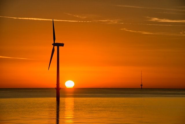 FactorThisMedia's tweet photo. A Berkeley Lab study shows that supersized #wind turbines can enhance the value of #windenergy to the #electricity system and provide other ‘hidden’ benefits. Read more: https://t.co/KtXFvLunFn #energyefficiency #RenewableEnergy #news https://t.co/SADh5RQwKG